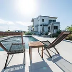 Lagoon View Villa *